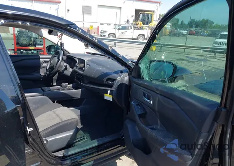 2025 Nissan Rogue Sv Fwd z USA, uszkodzony, nr VIN 5N1BT3BA0SC769960